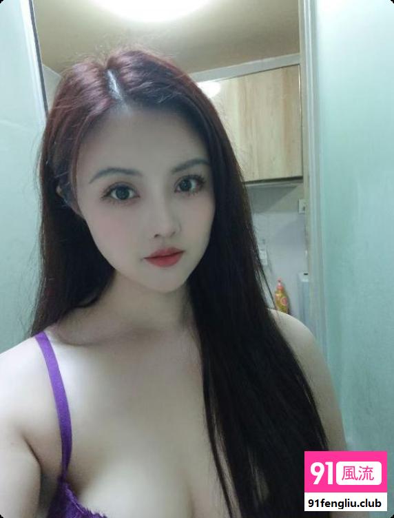 大胸高颜值小姐姐